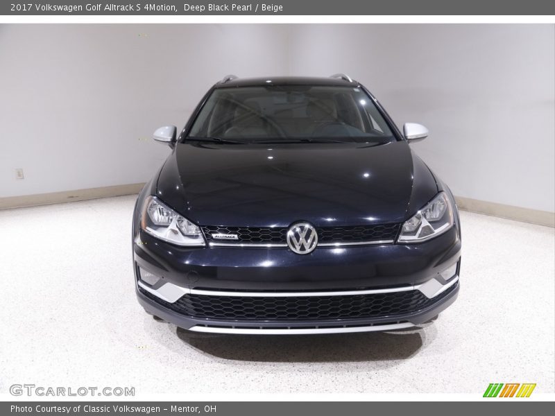 Deep Black Pearl / Beige 2017 Volkswagen Golf Alltrack S 4Motion
