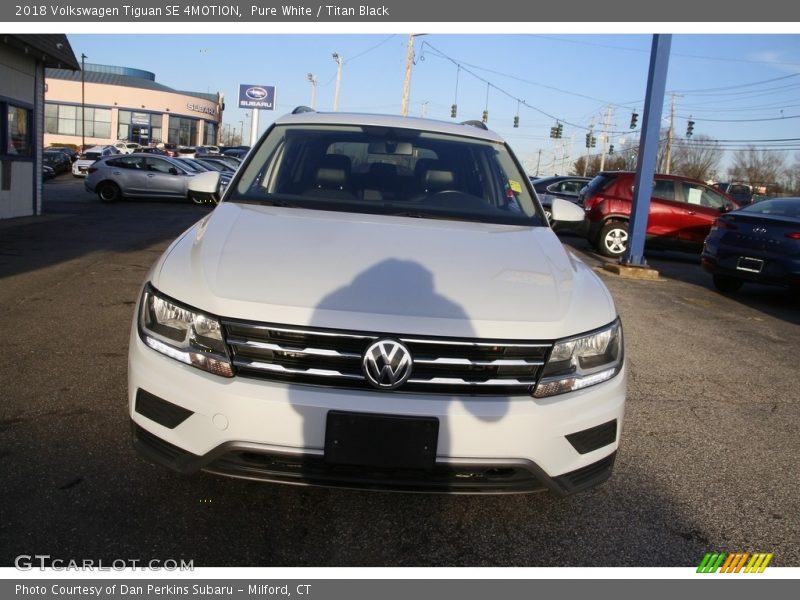 Pure White / Titan Black 2018 Volkswagen Tiguan SE 4MOTION