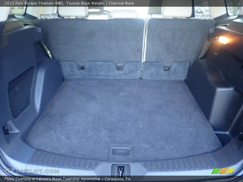 Tuxedo Black Metallic / Charcoal Black 2015 Ford Escape Titanium 4WD