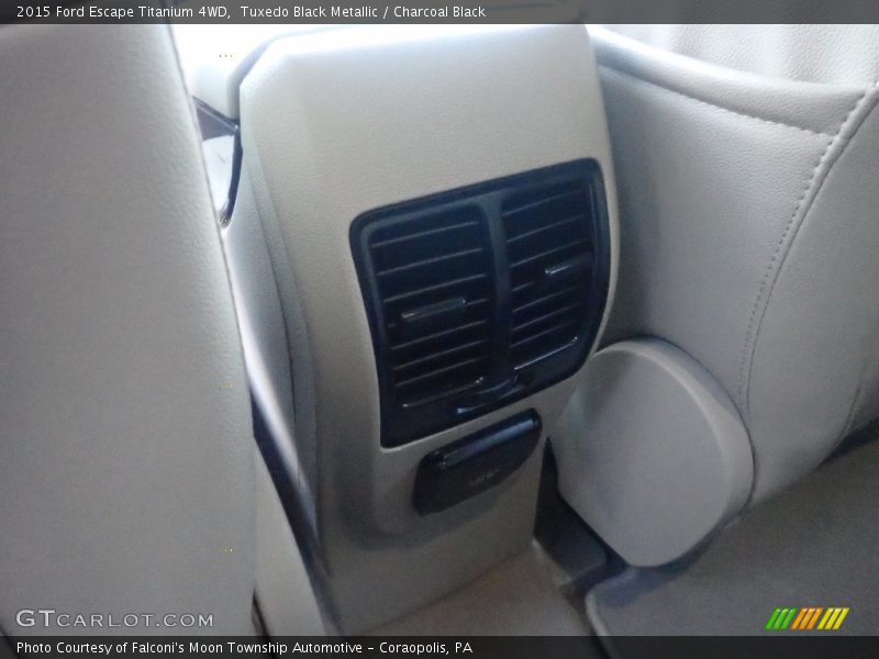 Tuxedo Black Metallic / Charcoal Black 2015 Ford Escape Titanium 4WD