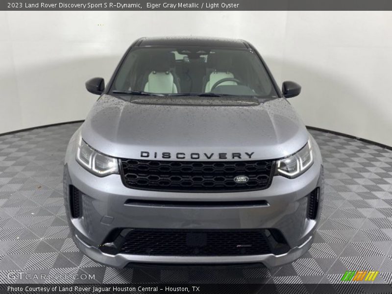 Eiger Gray Metallic / Light Oyster 2023 Land Rover Discovery Sport S R-Dynamic