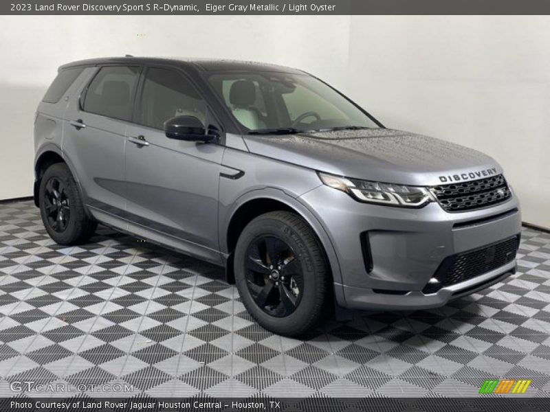 Eiger Gray Metallic / Light Oyster 2023 Land Rover Discovery Sport S R-Dynamic
