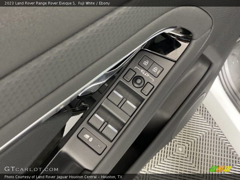 Fuji White / Ebony 2023 Land Rover Range Rover Evoque S