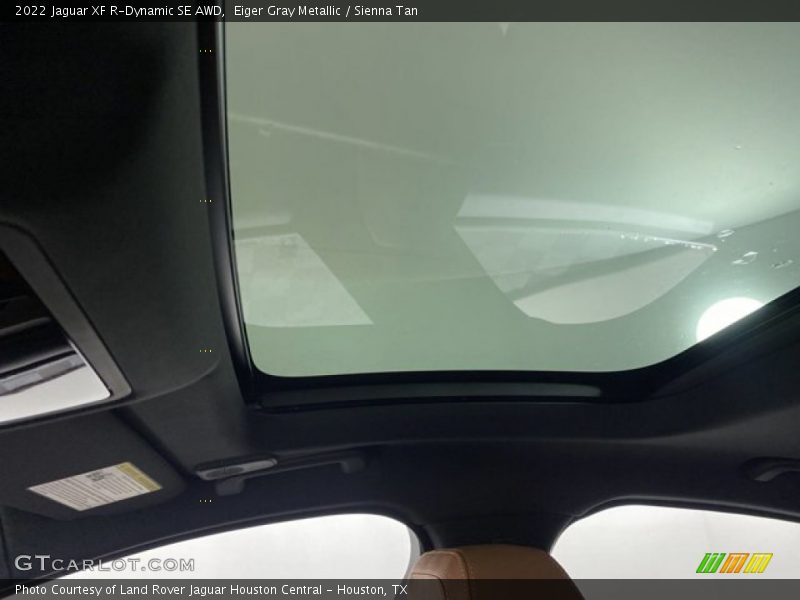 Sunroof of 2022 XF R-Dynamic SE AWD