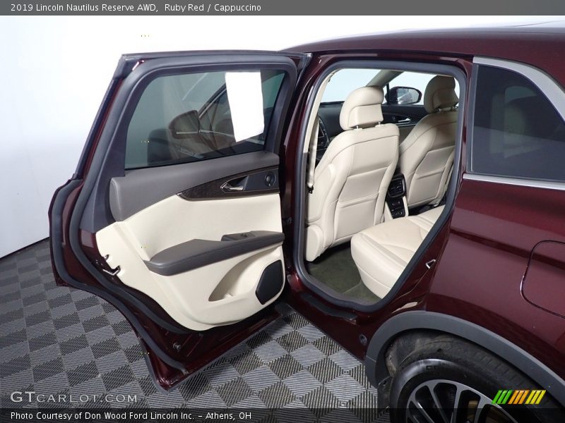 Ruby Red / Cappuccino 2019 Lincoln Nautilus Reserve AWD