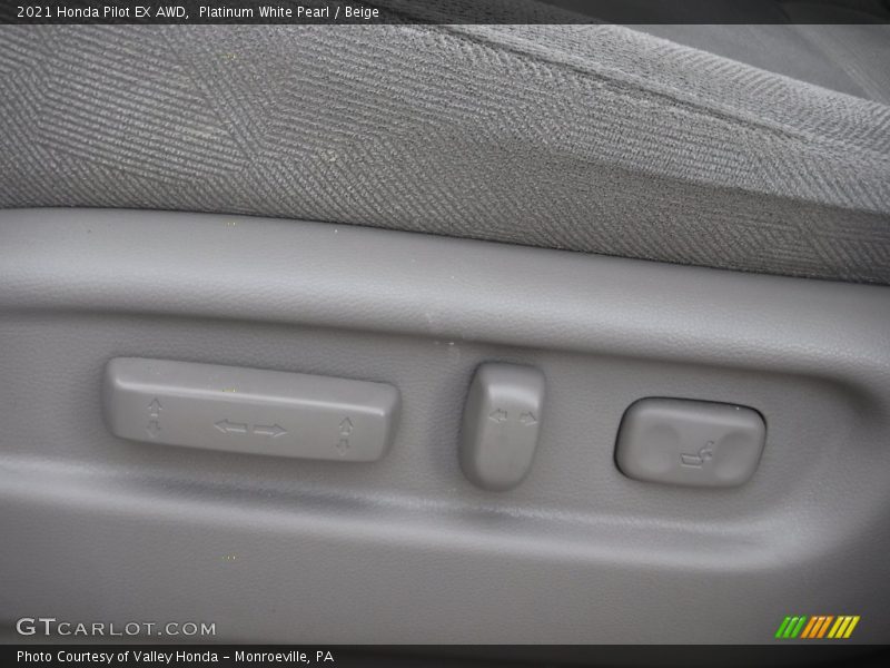 Platinum White Pearl / Beige 2021 Honda Pilot EX AWD