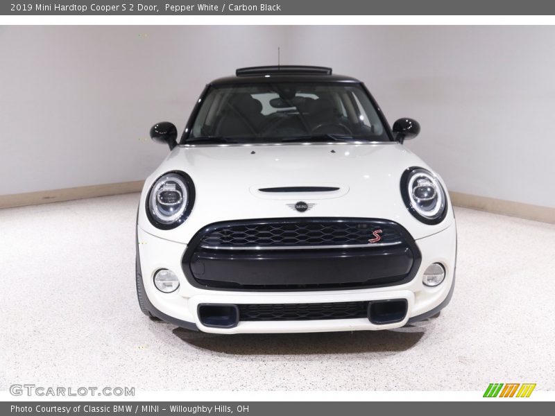 Pepper White / Carbon Black 2019 Mini Hardtop Cooper S 2 Door