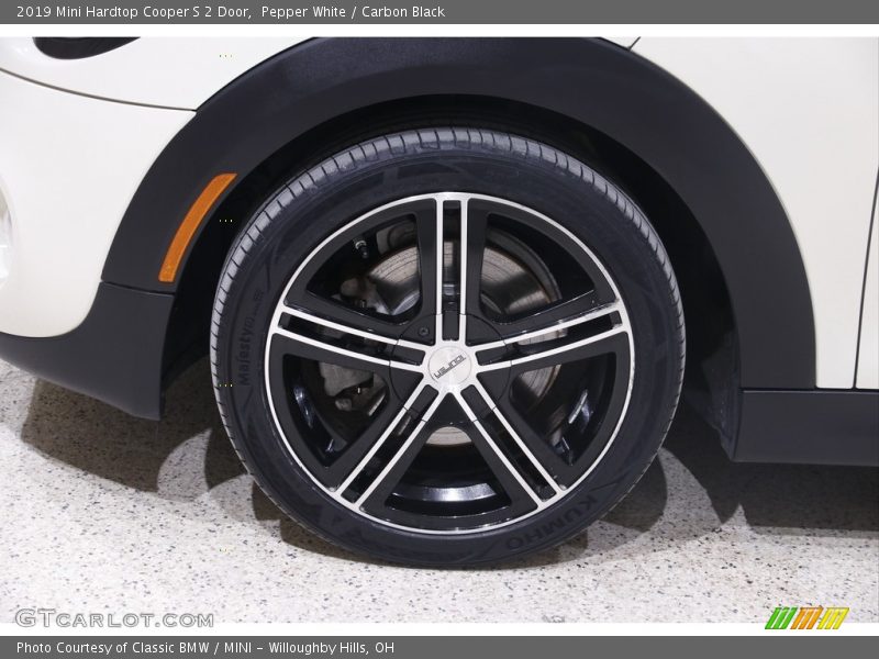 Pepper White / Carbon Black 2019 Mini Hardtop Cooper S 2 Door