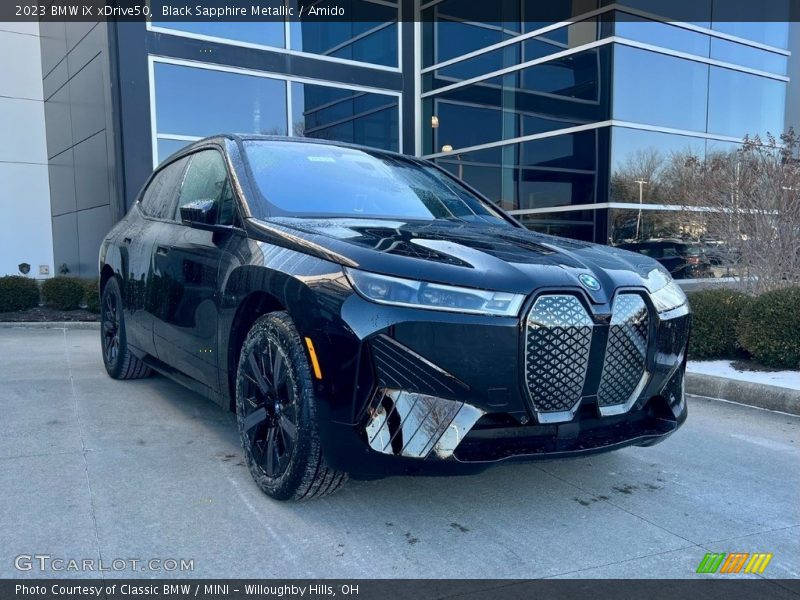 Black Sapphire Metallic / Amido 2023 BMW iX xDrive50