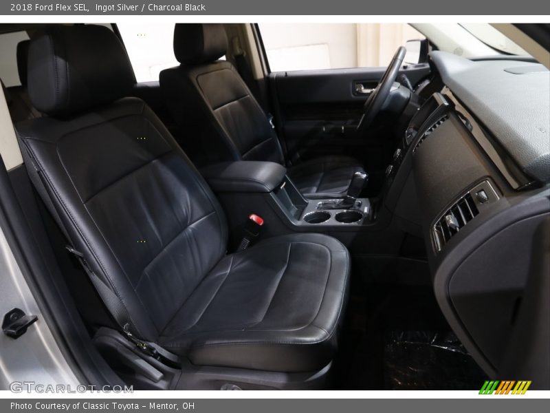 Ingot Silver / Charcoal Black 2018 Ford Flex SEL