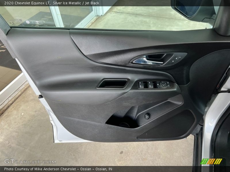 Silver Ice Metallic / Jet Black 2020 Chevrolet Equinox LT