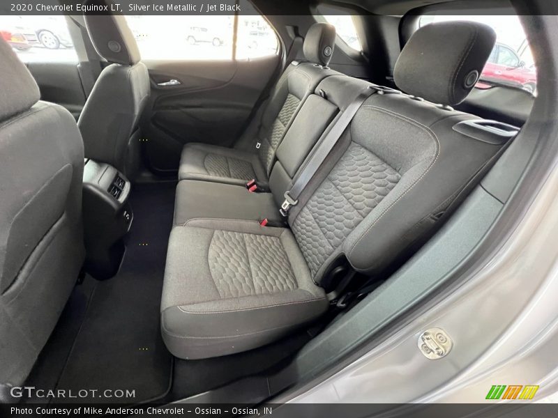 Silver Ice Metallic / Jet Black 2020 Chevrolet Equinox LT
