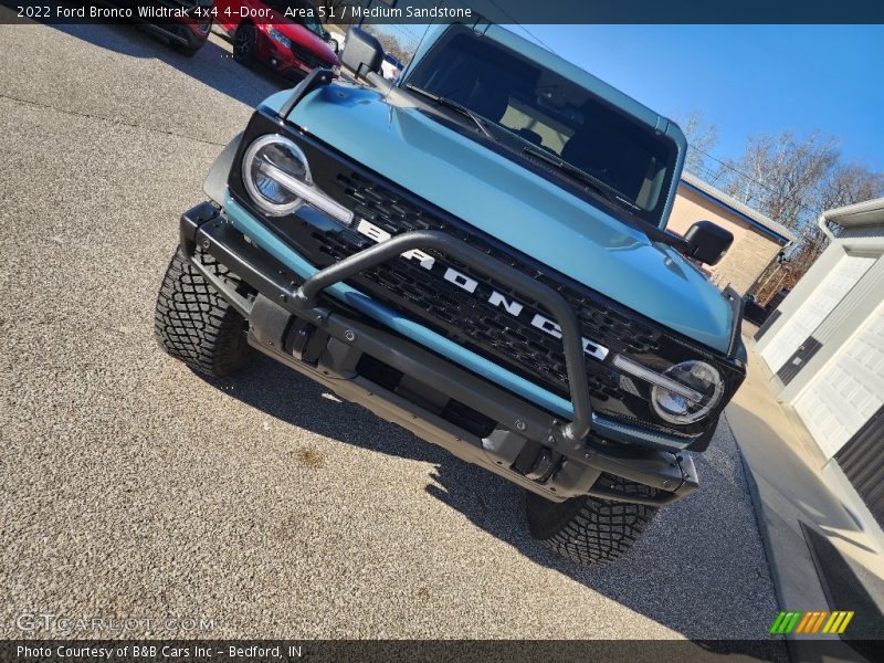 Area 51 / Medium Sandstone 2022 Ford Bronco Wildtrak 4x4 4-Door