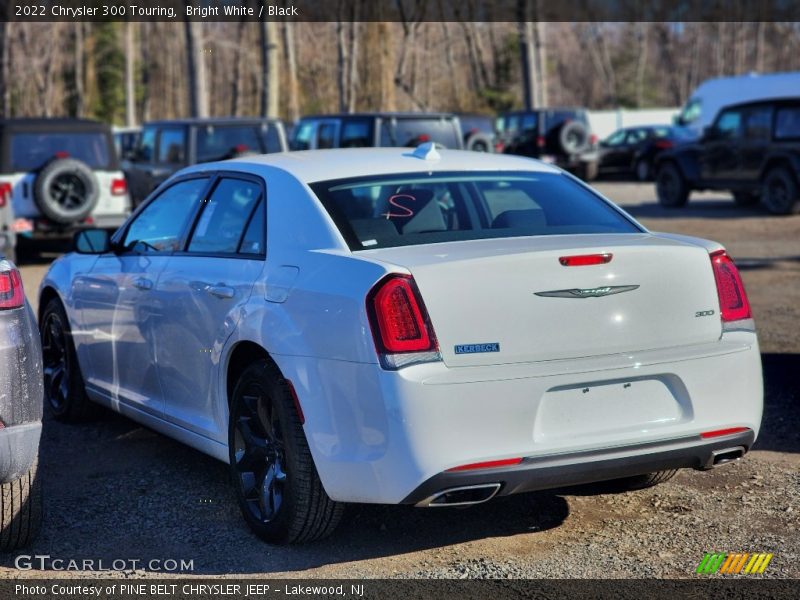 Bright White / Black 2022 Chrysler 300 Touring