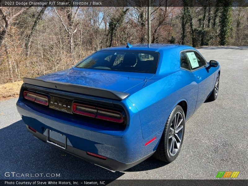 Frostbite / Black 2023 Dodge Challenger R/T Shaker