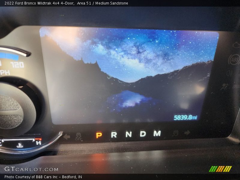 Area 51 / Medium Sandstone 2022 Ford Bronco Wildtrak 4x4 4-Door