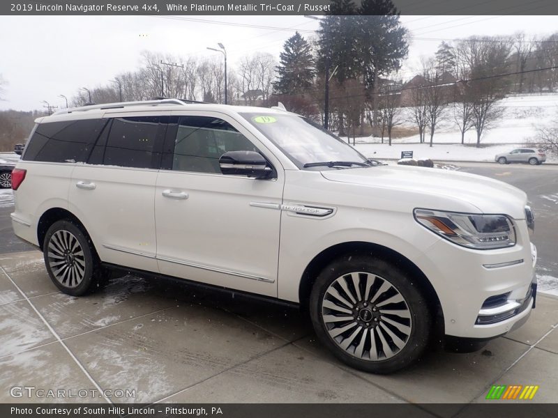 White Platinum Metallic Tri-Coat / Russet 2019 Lincoln Navigator Reserve 4x4