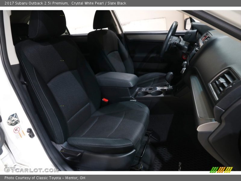 Crystal White Pearl / Slate Black 2017 Subaru Outback 2.5i Premium