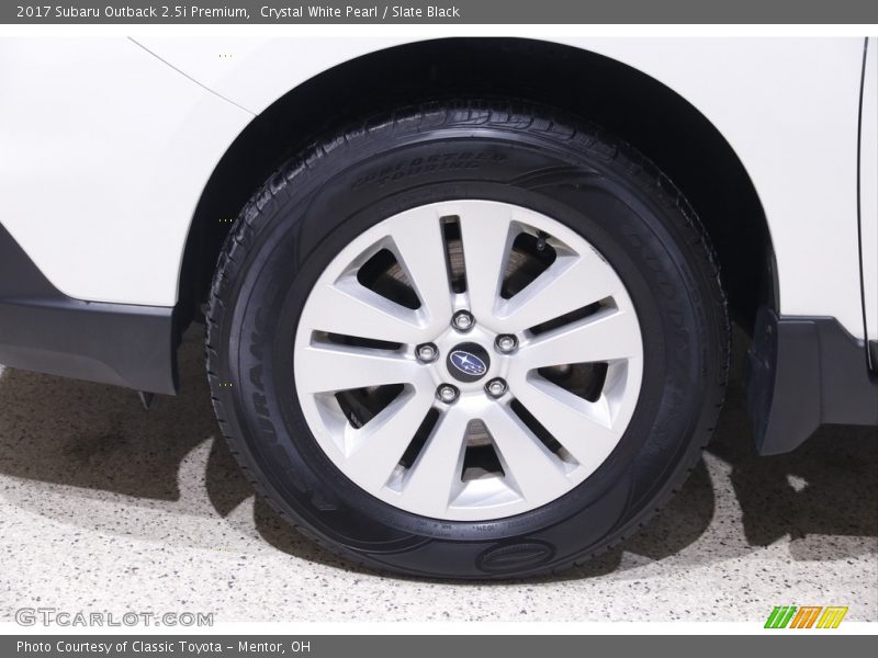 Crystal White Pearl / Slate Black 2017 Subaru Outback 2.5i Premium