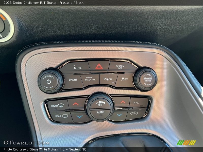 Controls of 2023 Challenger R/T Shaker