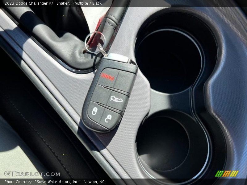 Keys of 2023 Challenger R/T Shaker