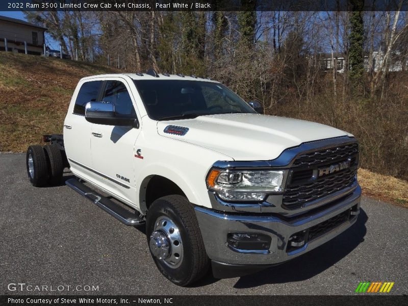 Pearl White / Black 2022 Ram 3500 Limited Crew Cab 4x4 Chassis