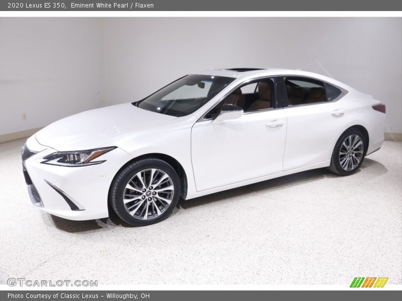 Front 3/4 View of 2020 ES 350