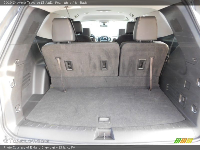  2019 Traverse LT AWD Trunk