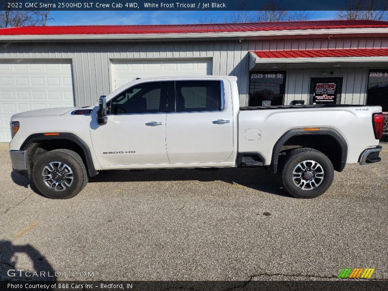 White Frost Tricoat / Jet Black 2022 GMC Sierra 2500HD SLT Crew Cab 4WD