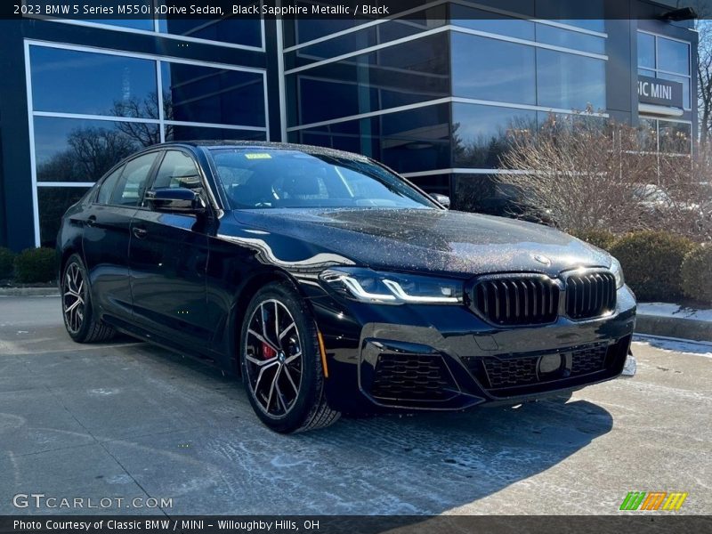 Front 3/4 View of 2023 5 Series M550i xDrive Sedan