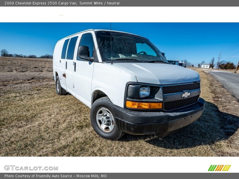 Summit White / Neutral 2009 Chevrolet Express 2500 Cargo Van