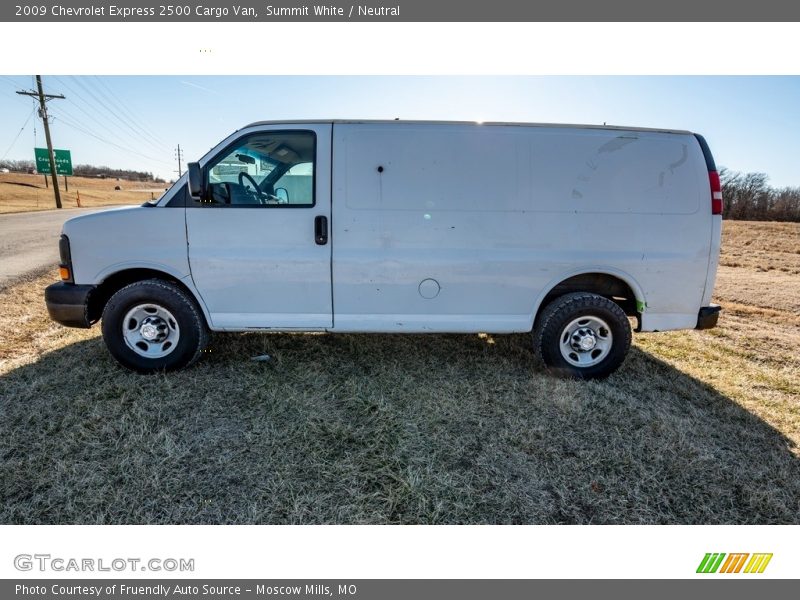Summit White / Neutral 2009 Chevrolet Express 2500 Cargo Van