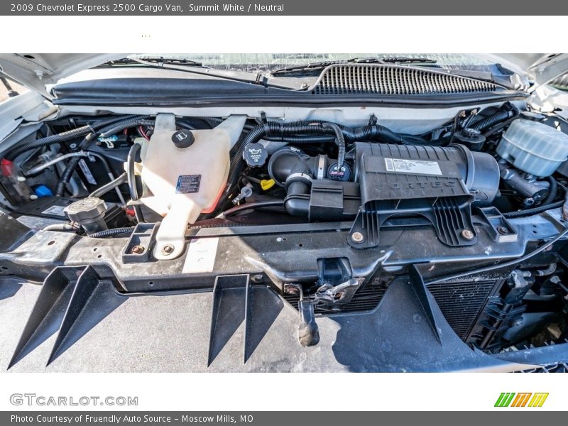Summit White / Neutral 2009 Chevrolet Express 2500 Cargo Van