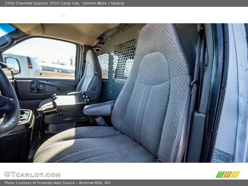 Summit White / Neutral 2009 Chevrolet Express 2500 Cargo Van