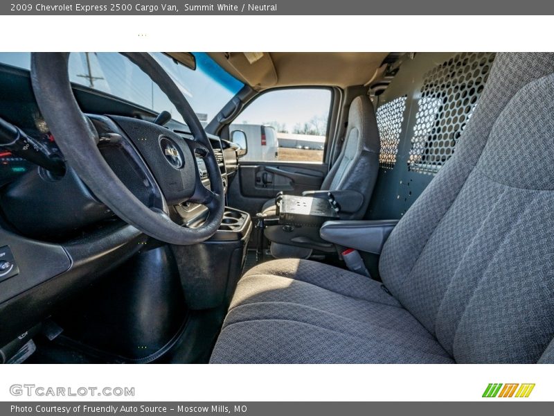 Summit White / Neutral 2009 Chevrolet Express 2500 Cargo Van