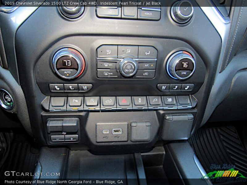 Iridescent Pearl Tricoat / Jet Black 2019 Chevrolet Silverado 1500 LTZ Crew Cab 4WD
