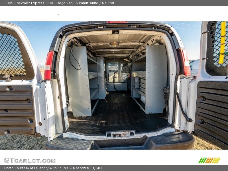Summit White / Neutral 2009 Chevrolet Express 2500 Cargo Van