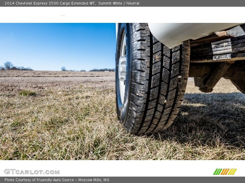 Summit White / Neutral 2014 Chevrolet Express 3500 Cargo Extended WT