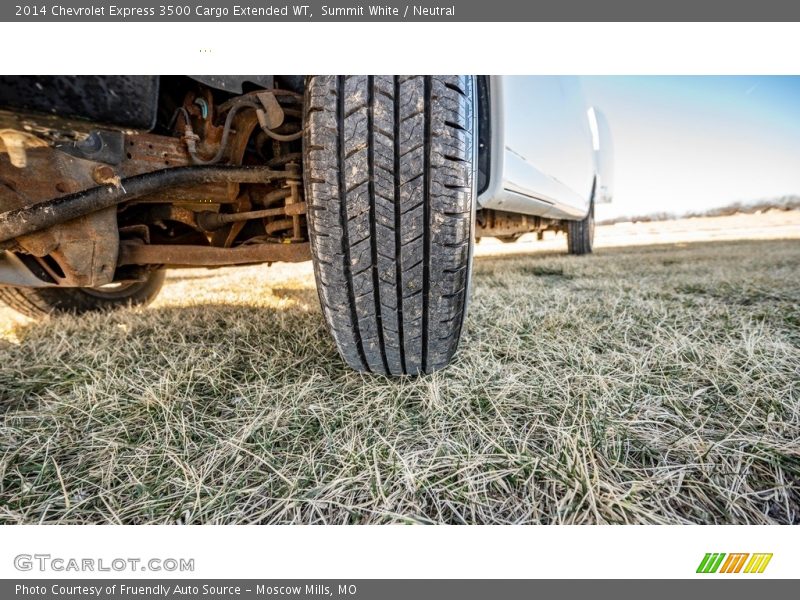 Summit White / Neutral 2014 Chevrolet Express 3500 Cargo Extended WT
