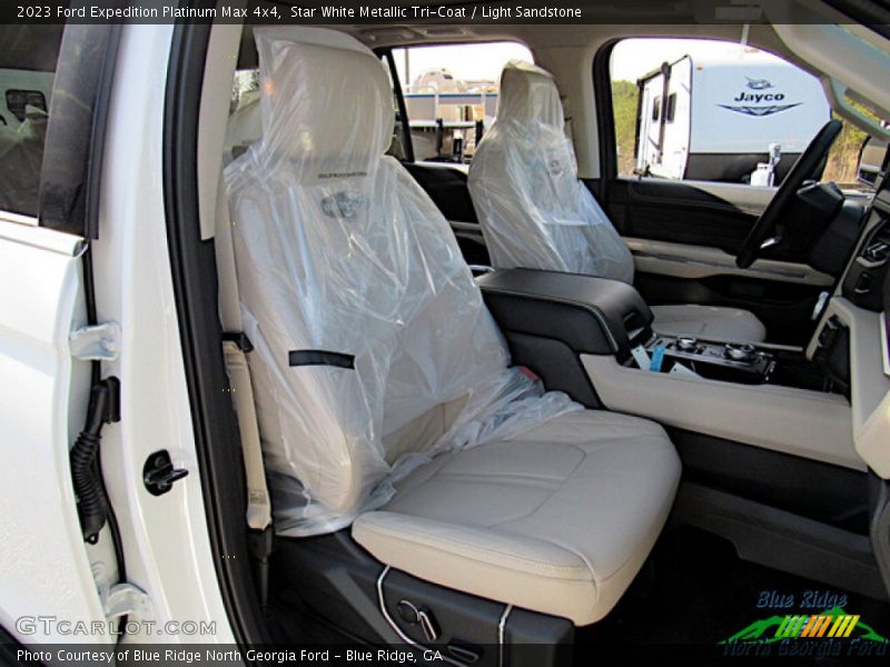 Front Seat of 2023 Expedition Platinum Max 4x4