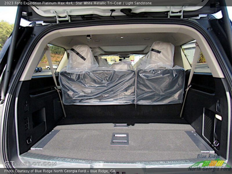  2023 Expedition Platinum Max 4x4 Trunk