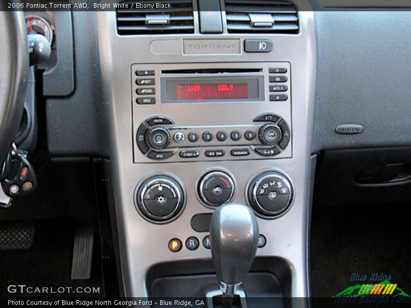 Bright White / Ebony Black 2006 Pontiac Torrent AWD