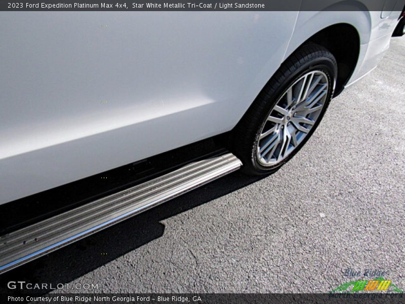 Star White Metallic Tri-Coat / Light Sandstone 2023 Ford Expedition Platinum Max 4x4