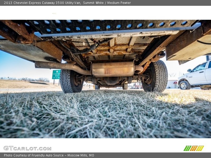 Summit White / Medium Pewter 2013 Chevrolet Express Cutaway 3500 Utility Van