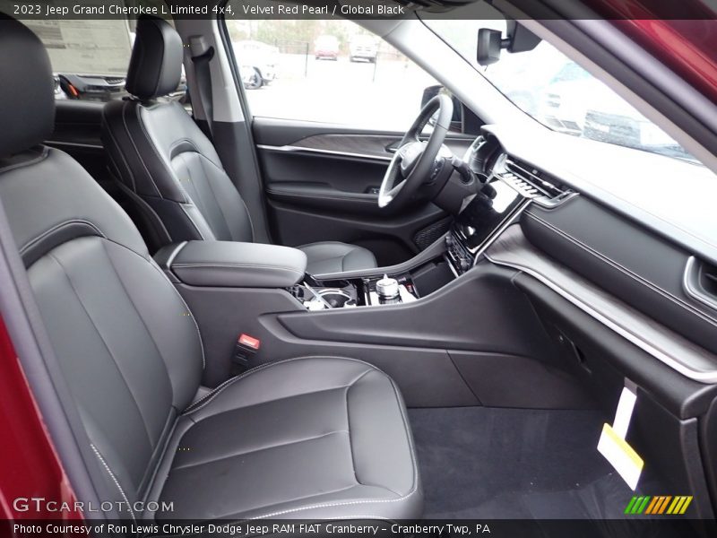 Front Seat of 2023 Grand Cherokee L Limited 4x4