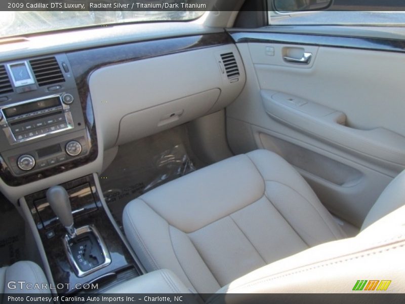Radiant Silver / Titanium/Dark Titanium 2009 Cadillac DTS Luxury