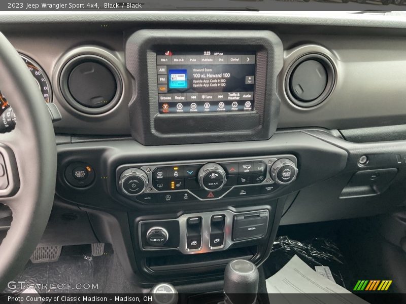 Controls of 2023 Wrangler Sport 4x4