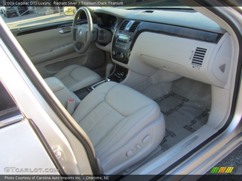 Radiant Silver / Titanium/Dark Titanium 2009 Cadillac DTS Luxury