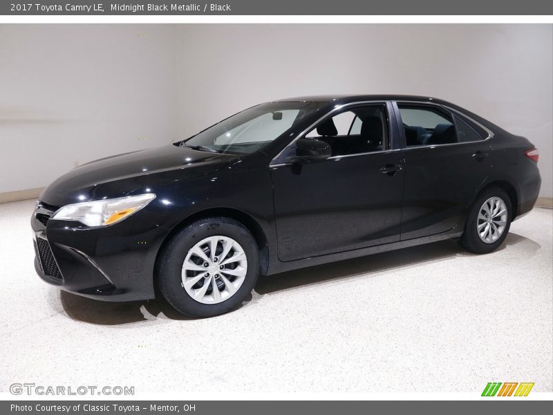 Midnight Black Metallic / Black 2017 Toyota Camry LE