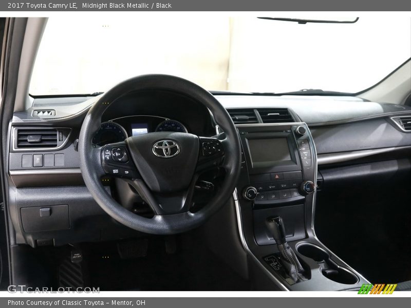 Midnight Black Metallic / Black 2017 Toyota Camry LE